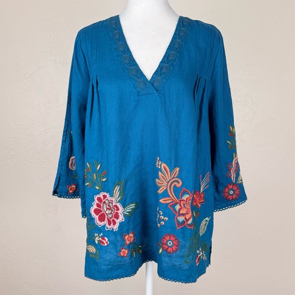 Johnny Was Messine V-Neck Top w/ Side Slits in Teal Floral Embroidered Linen S - Picture 2 of 15